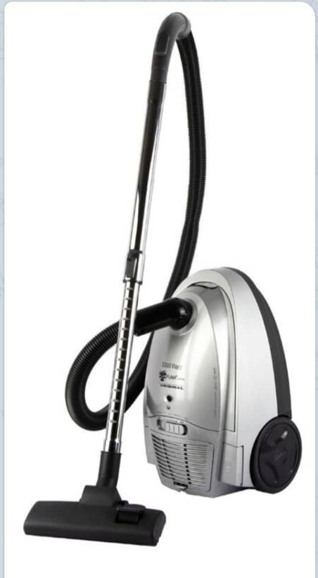 جاروبرقی فوما 3300 وات کیسه دار (رنگ مشکی) مدل FUMA FU-2000