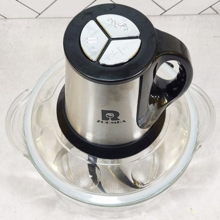 خردکن 4 لیتر زومبا با (سه سرعت موتور سیم پیچ مسی)یکسال گارانتی شرکتی مدل RSH-4LB